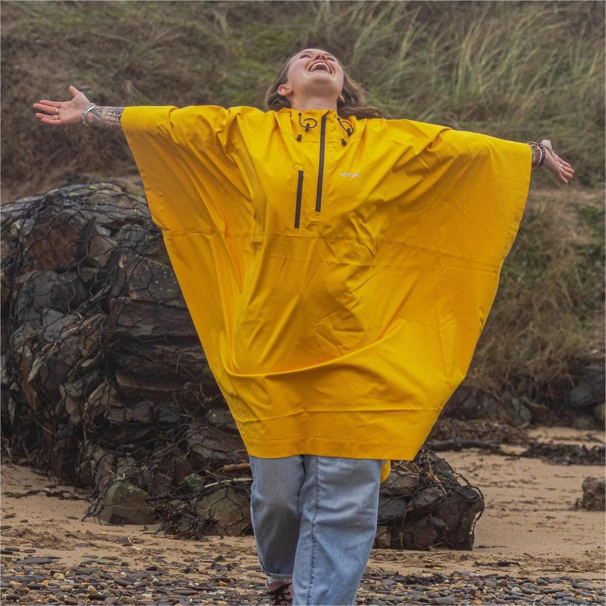 2026 Dryrobe Waterproof Change Robe / Poncho DRWCRP - Yellow